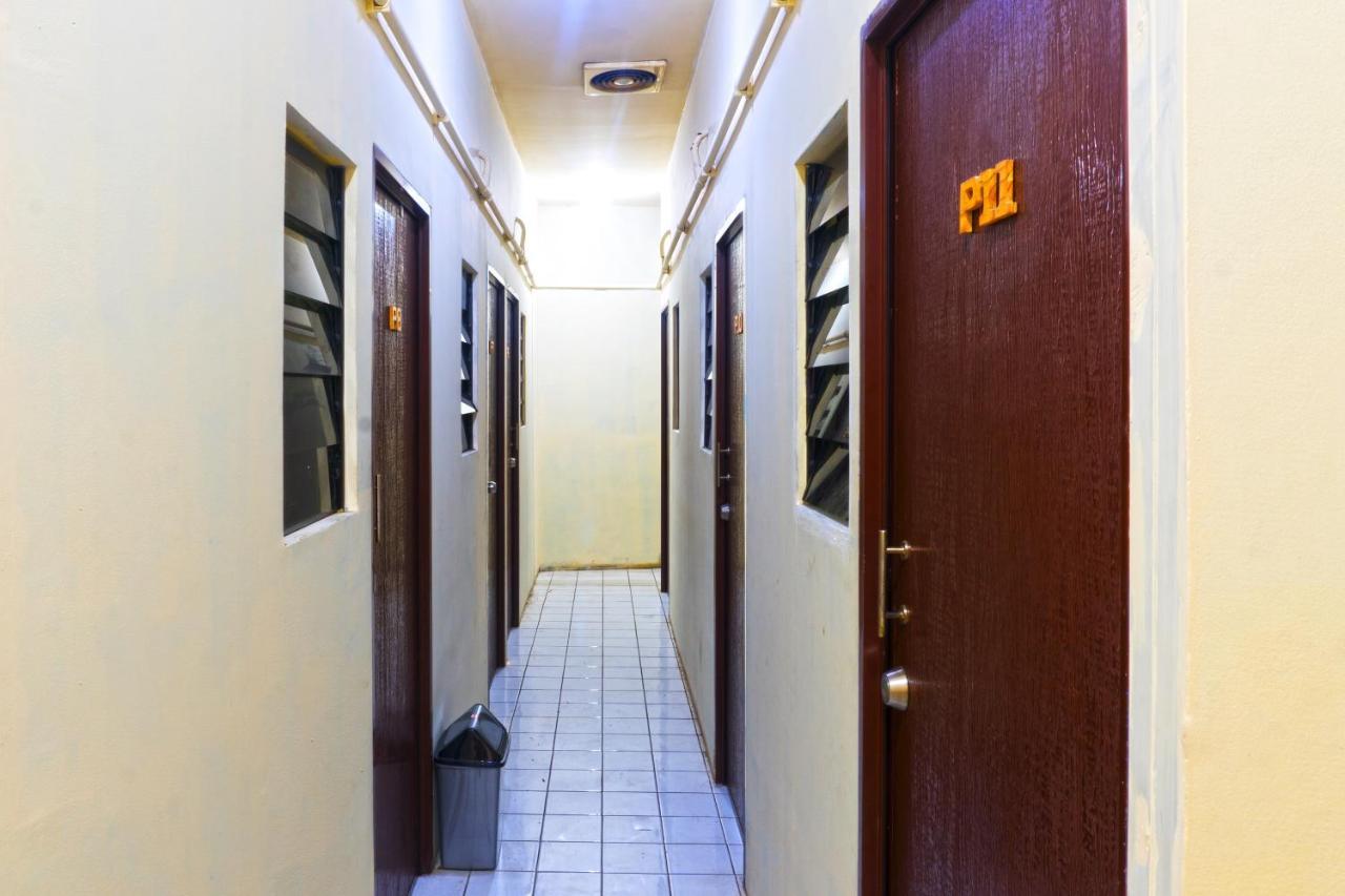 Hotel Salihara Kost à Jakarta Extérieur photo