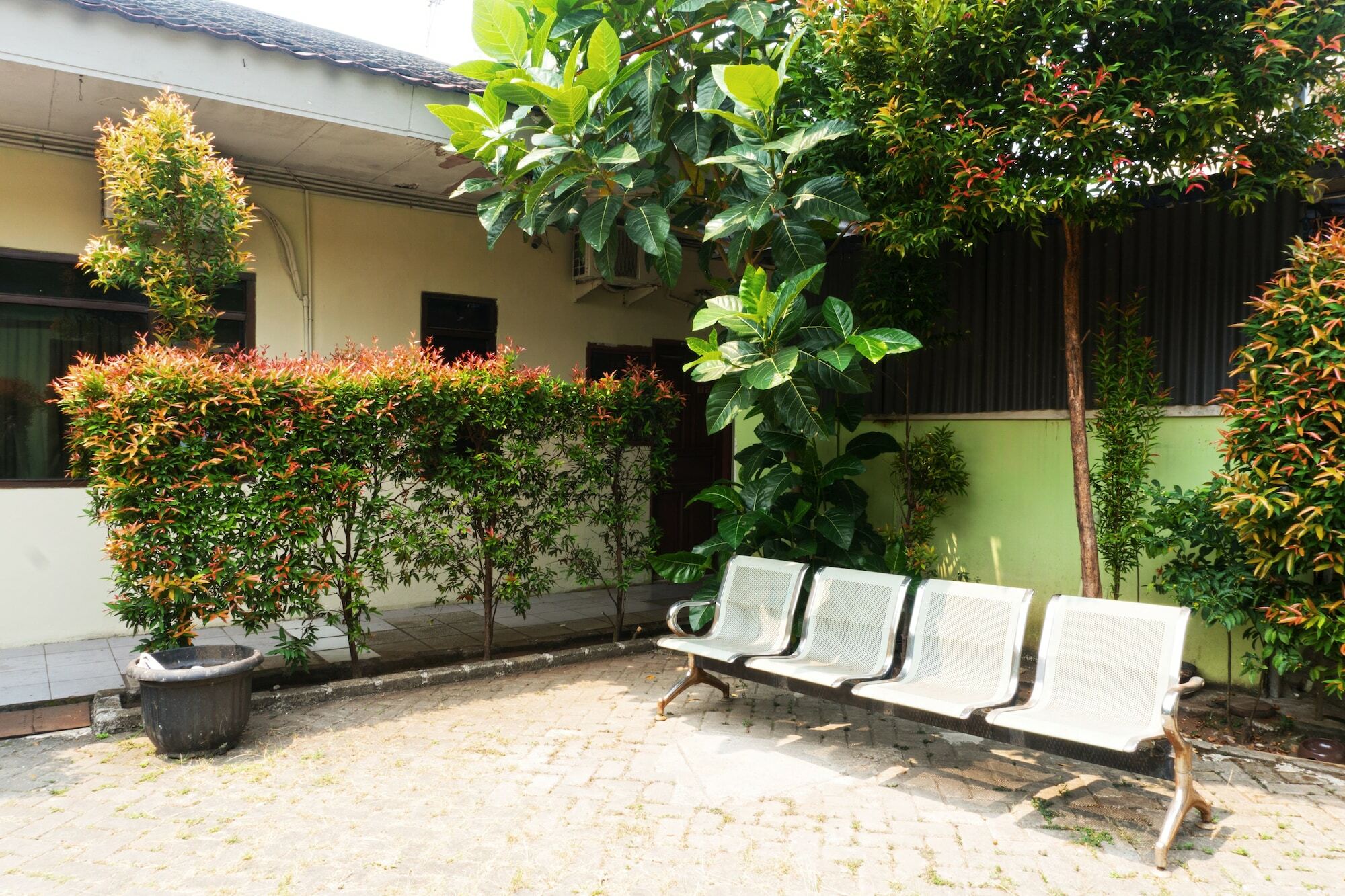 Hotel Salihara Kost à Jakarta Extérieur photo