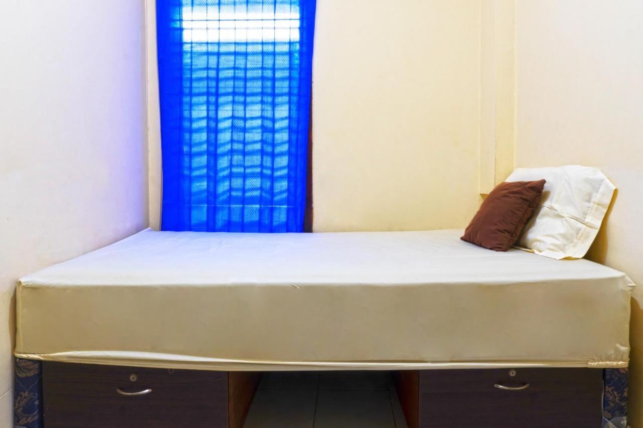 Hotel Salihara Kost à Jakarta Extérieur photo